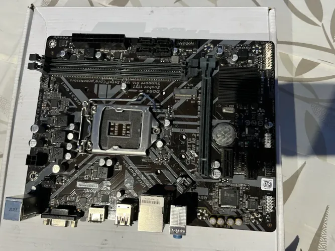 KIT I7 9700