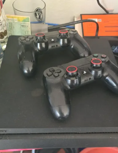 PlayStation 4 Super slim