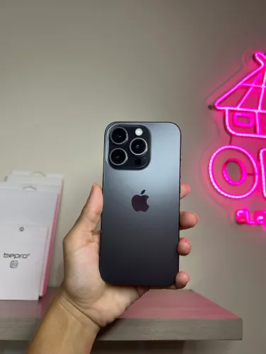 iPhone 15 Pro (Loja física) 
