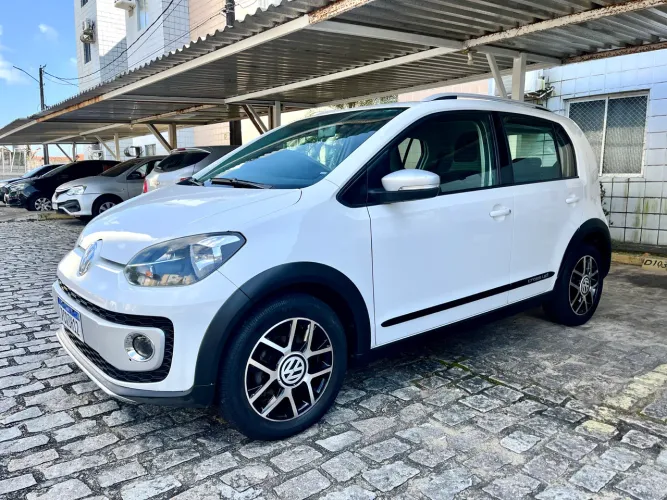 Volkswagen Up! Cross 1.0 TSI Total Flex 12V 5P 2017