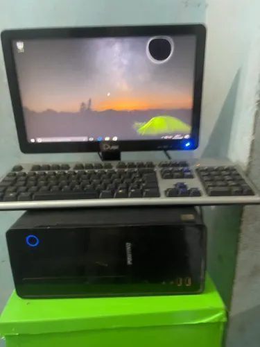 Computador completo celeron J1800 4 gigas de memória hd 320 Windows 10 pct office teclado 