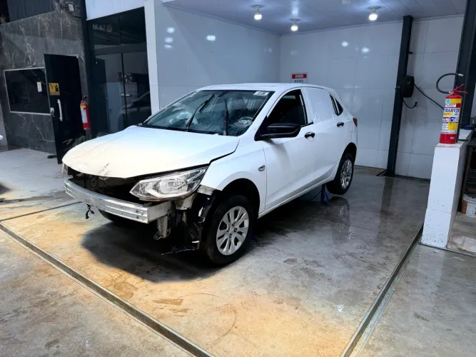 SUCATA CHEVROLET ONIX PLUS HATCH 1.0 TURBO PEÇAS E ACESSÓRIOS