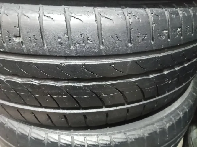 Pneu 205/55 16