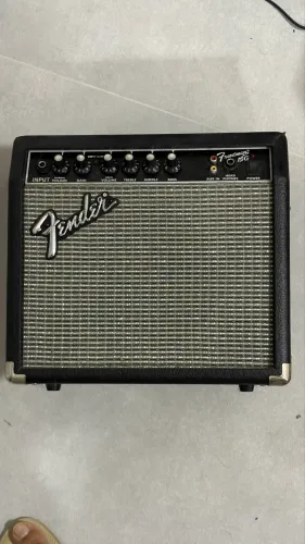 Amplificador Fender Frontman 15g (usado)