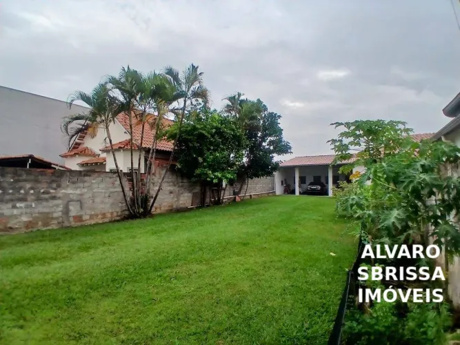Oportunidade: Edícula com quintal gramado em um terreno diferenciado - Parque Residencial