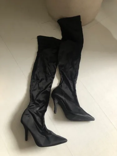 Bota cano alto - tamanho 35