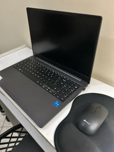 VENDO NOTEBOOK SAMSUNG BOOK 2 