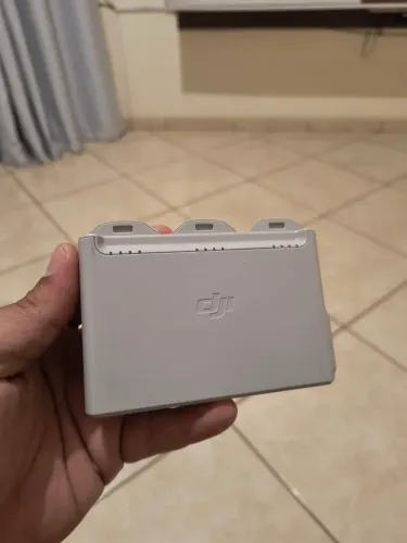 Hub DJI Neo Original + 3 Baterias | 16, 18 e 19 Ciclos | DJI Neo 1ª Geração