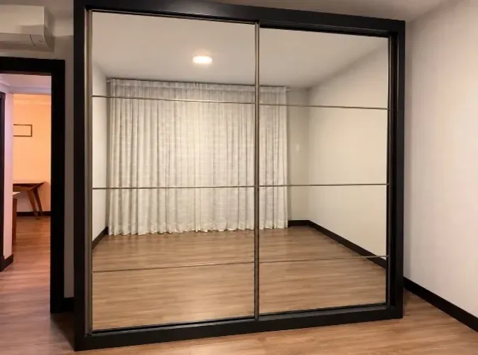 Guarda Roupa