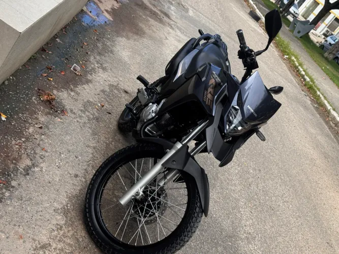 XRE 300 ADV (2022)