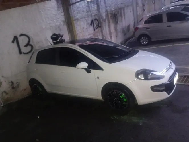 Fiat Punto Attractive Italia 1.4 F.flex 8V 5P 2015
