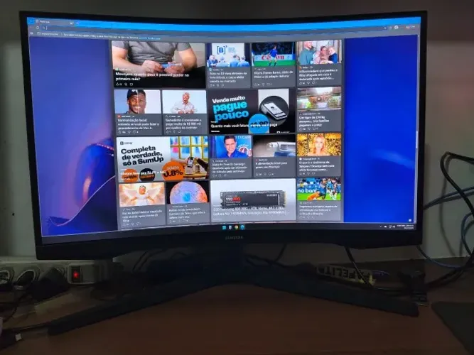 Monitor Gamer Curvo Samsung Odyssey G5 27 QHD 165Hz 1Ms Freesync HDMI DP