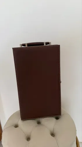 Maleta para transportar vinhos