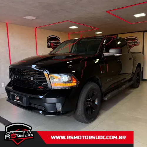 Ram Classic Laramie Night Edition 5.7 V8 16V Gasolina 4X4 Aut. 2023