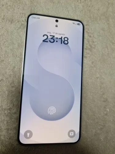 Galaxy s25 prata
