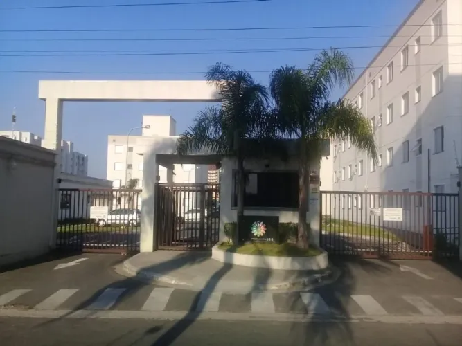 Apartamento com 2 dormitórios para alugar, 43 m² por R$ 1.557,68/mês - Parque Santa Rosa -