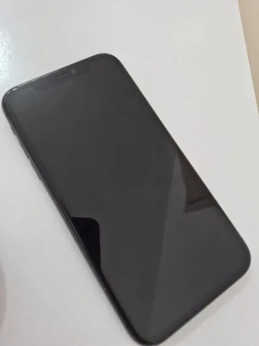 iPhone 11 ótimo estado (nunca foi aberto) único dono