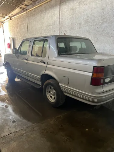 Ford F-1000 SR XK Deserter Diesel 1995