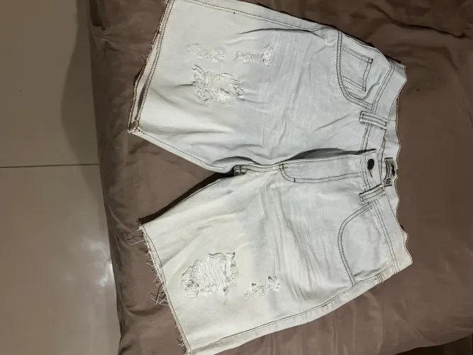 Bermudas jeans nunca usada