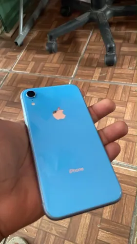 iPhone XR