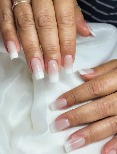 Unhas em gel