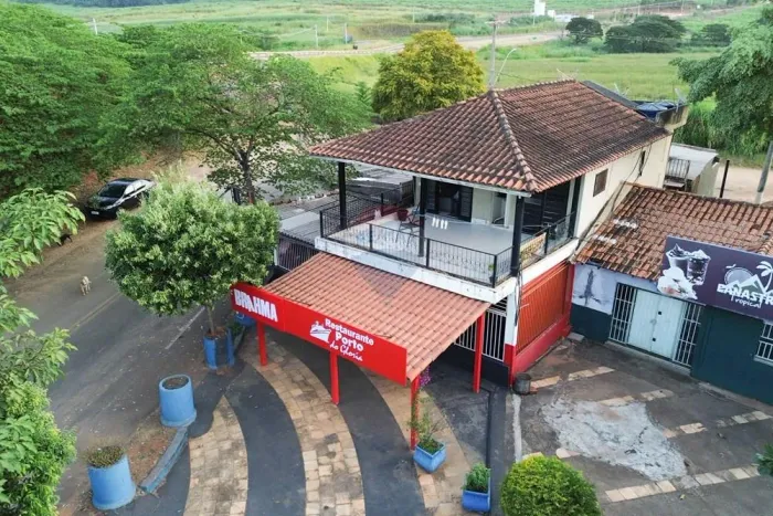Rancho com Restaurante à Venda às Margens do Rio Grande: 5 Min da Heineken e Acesso à Serr