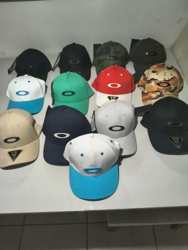 Boné Oakley tincan original 