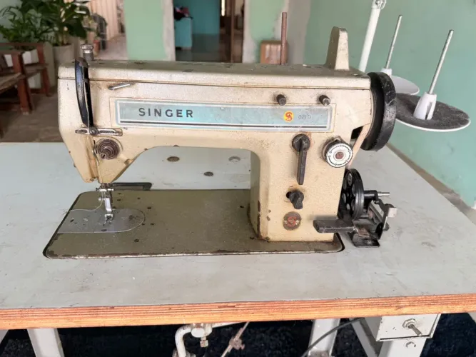 Vendo Maquina de Costura Semi industrial 