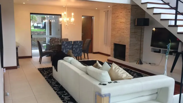 Casa à venda e locação no condomínio Paysage Noble