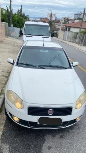Fiat Siena HLX 1.8 MPI Flex 8V 4P 2010