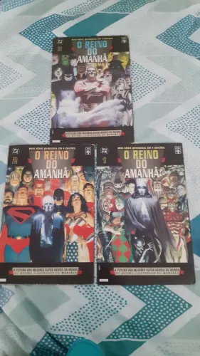 Lote reino do amanhã + Marvels Alex ross