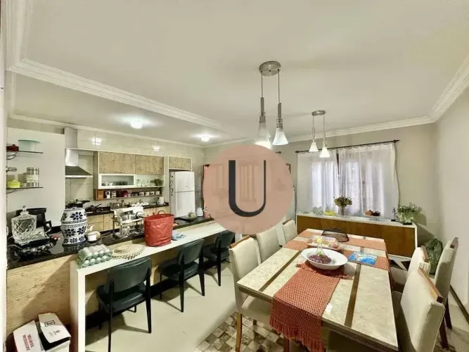Casa com 3 dormitórios à venda, 280 m² por R$ 1.300.000,00 - Granja Viana - Cotia/SP