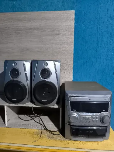 Vendo um som usado