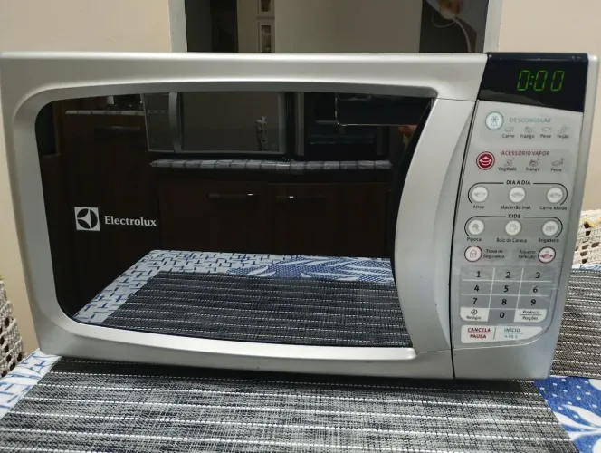 Micro-ondas Electrolux 20lts.