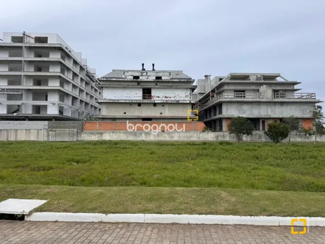 Terreno à venda no Condomínio Fechado Caminho do Engenho 1, Campeche, Florianópolis