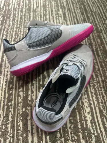 Tênis futsal Street Gato 35 (novo)