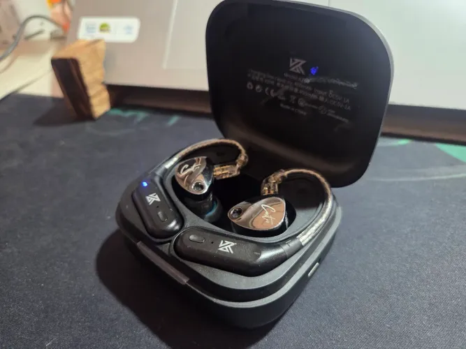 KZ Castor Impruved Bass + KZ AZ09