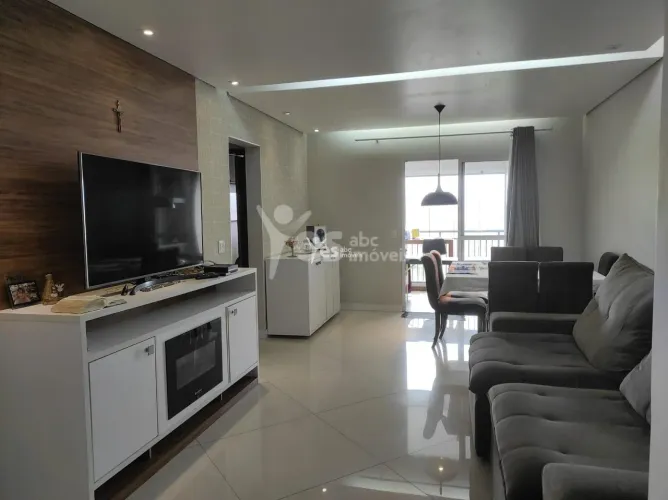 Apartamento à venda com 2 dormitórios, 1 suite e closet, sala ampla, varanda gourmet, cozi