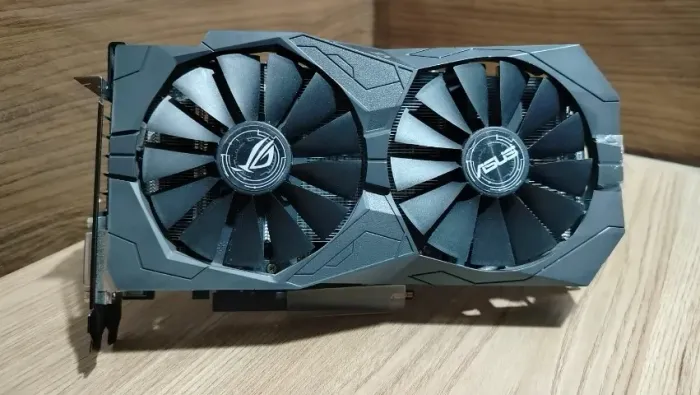 RX 570 4 gb rog strix