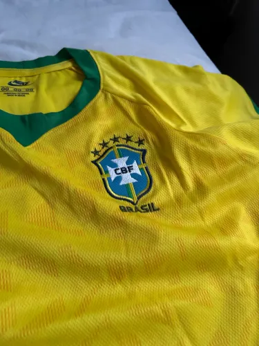 Vendo roupa do Brasil