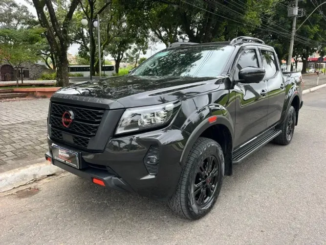 Nissan Frontier Pro4x CD 4X4 2.3 Bi-TB Die. AUT 2025