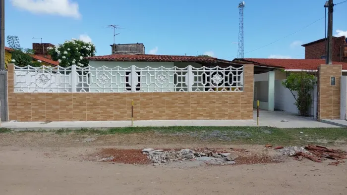 Alugo casa na praia de Ponta de Pedra Goiana PE