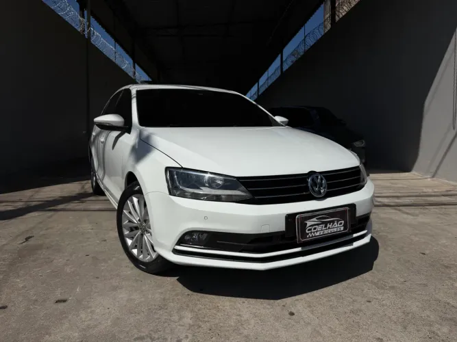 Volkswagen Jetta Comfortline 2.0 T.flex 8V 4P Tipt. 2015