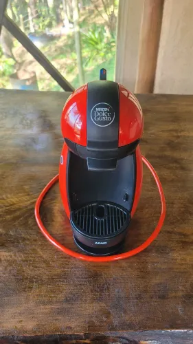 Cafeteira Nescafé Dolce Gusto 220v vermelha
