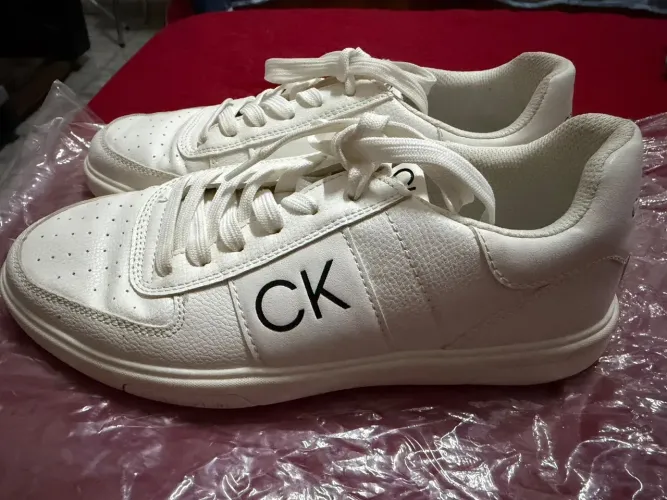 Tênis Calvin Klein