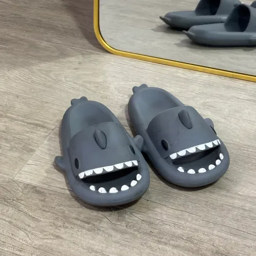 Chinelo de Tubarão n°35