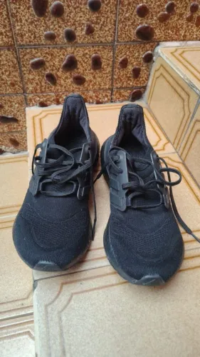 TÊNIS FEMININO ADIDAS ULTRABOOST 22