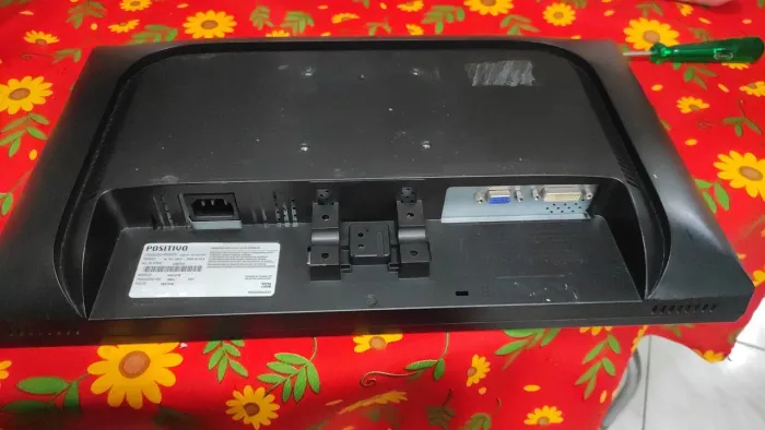 Monitores Impressoras HP Pi Roxo Sem Fonte No Estado Sem Cabos e Sem Teste e Sem Garantia