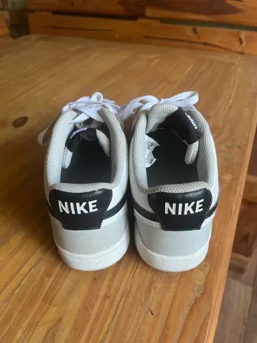 Nike Court Vision Low - Tam 42
