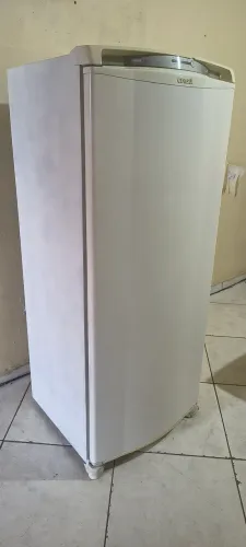Geladeria Consul uma porta com freezer